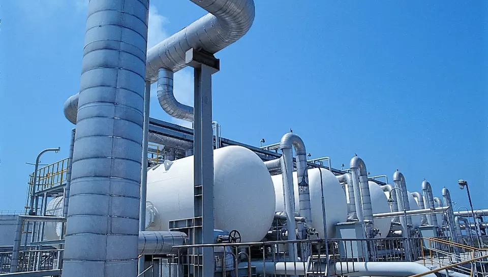 High-capacity water purification tanks at LG / Lotte Chemical Daesan, ensuring sustainable industrial operations.