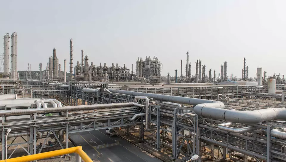 Petrochemical water treatment plant at LG / Lotte Chemical Daesan, enhancing sustainability with Veolia solutions.
