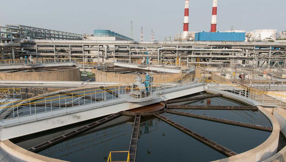 Industrial wastewater treatment system at LG / Lotte Chemical Daesan, supporting environmental compliance.
