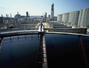 Veolia technician monitoring water treatment process at LG / Lotte Chemical Daesan to ensure quality standards.