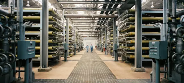 Industrial reverse osmosis desalination plant with membrane arrays using Smart Membrane AI technology for predictive maintenance